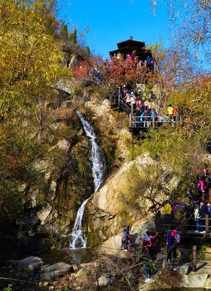 濟(jì)南南部山區(qū)旅游攻略_濟(jì)南南部山區(qū)的山_濟(jì)南南部山區(qū)旅游的地方