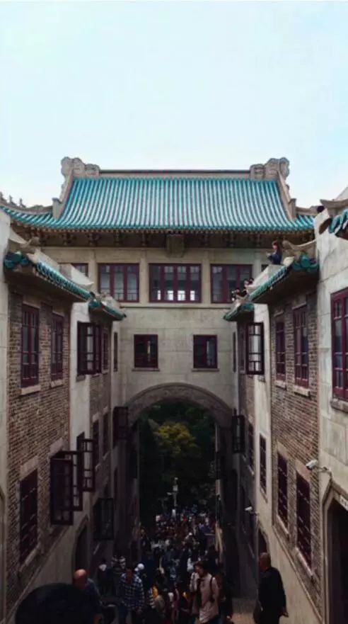 武漢長(zhǎng)江大橋怎么玩兒_武漢長(zhǎng)江大橋景點(diǎn)怎么游_武漢長(zhǎng)江大橋游玩攻略