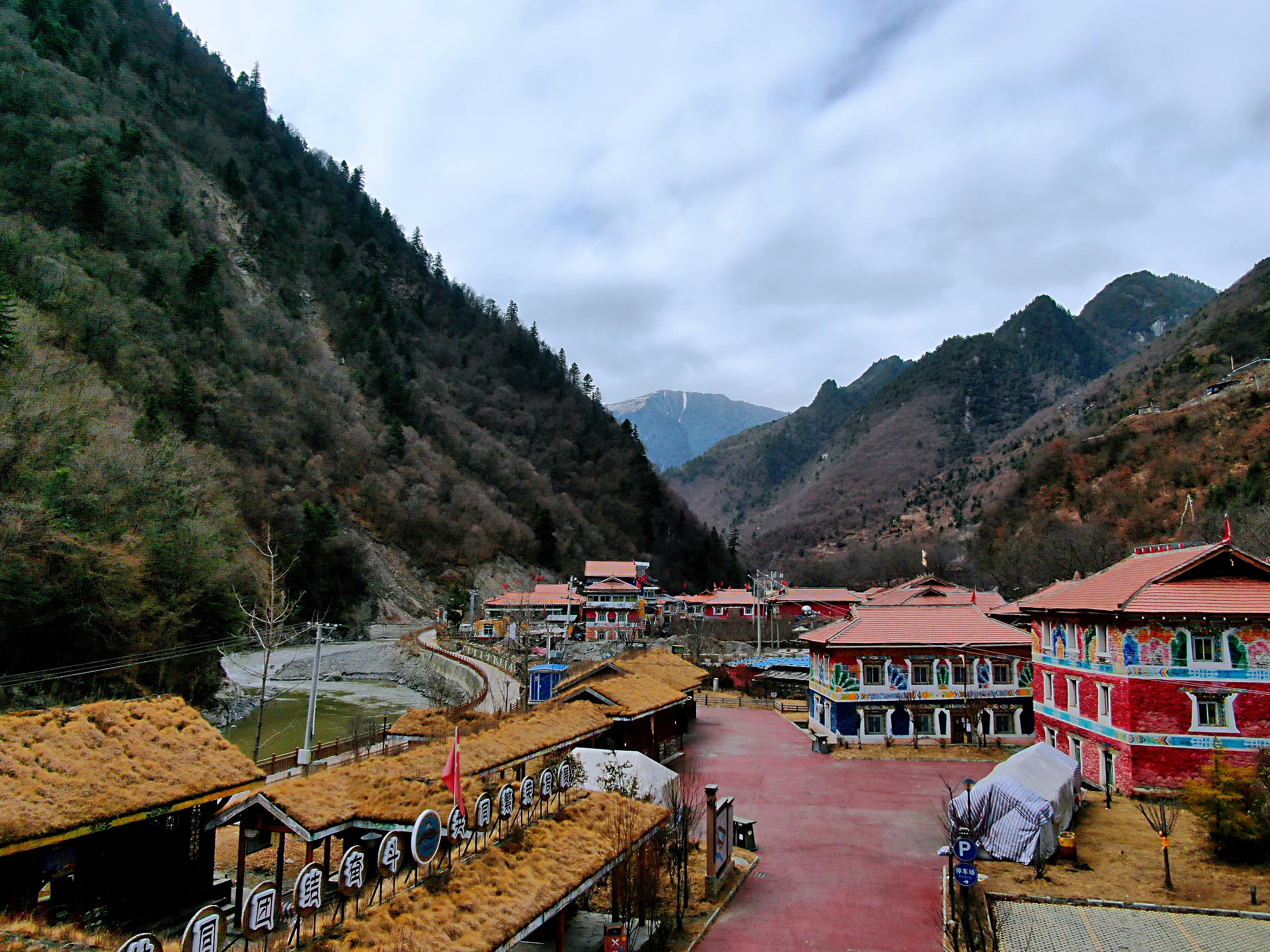 成都到畢棚溝旅游攻略_攻略成都旅游到畢棚溝要多久_從成都到畢棚溝一日游