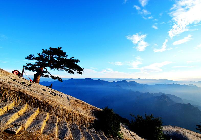 華山登山路線多長_登華山攻略_華山登上路線