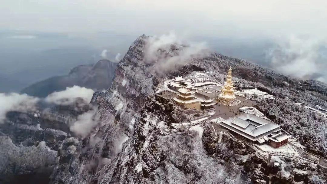 峨眉山到成都路上有什么好玩的_成都峨眉山自駕_成都到峨眉山旅游攻略