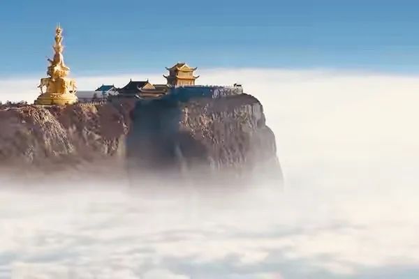 成都到峨眉山旅游攻略_峨眉山到成都路上有什么好玩的_成都峨眉山自駕